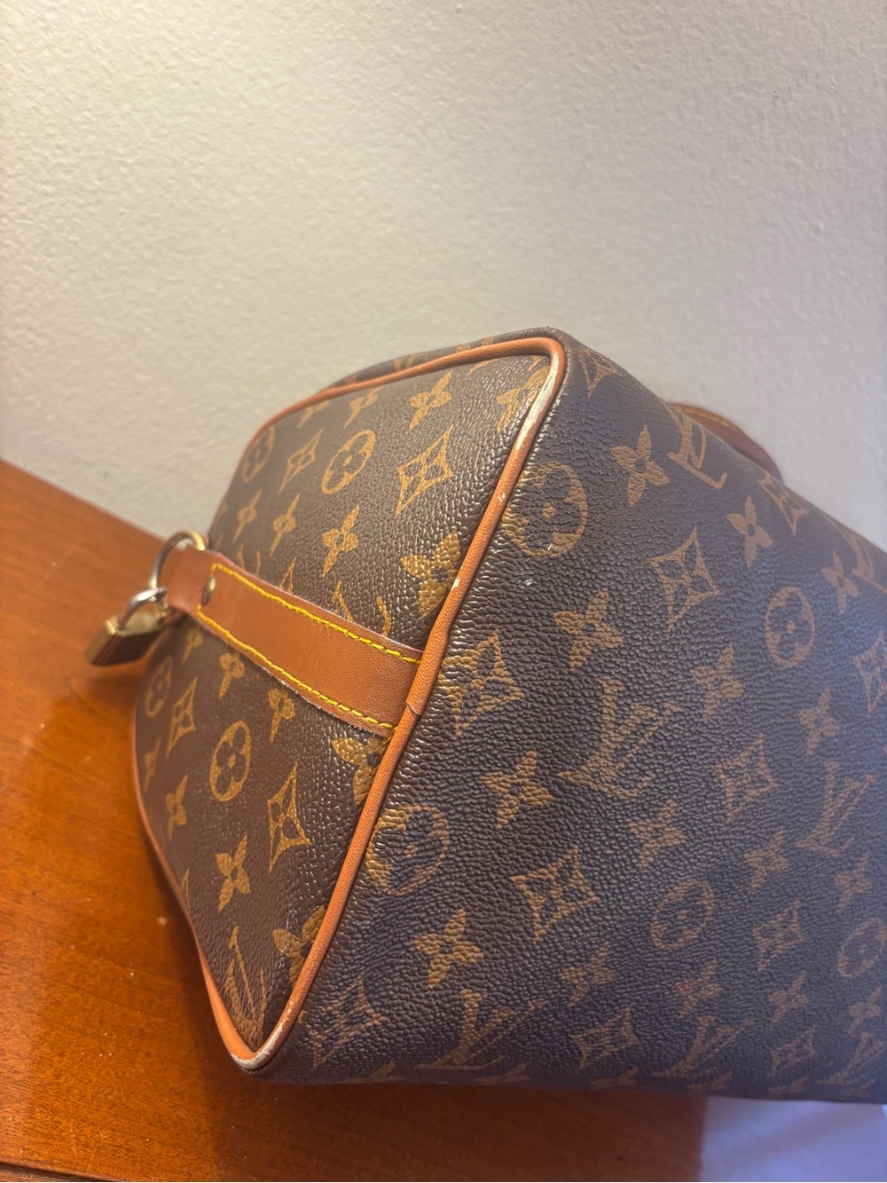 Authentic Vintage Louis Vuitton Monogram Speedy 30 - Picture 8 of 16